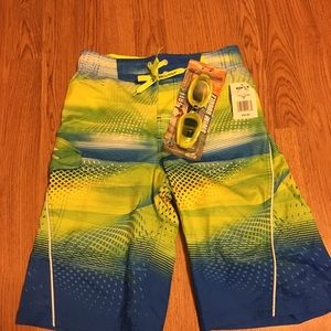 NWT Boys swim board shorts with swim goggles